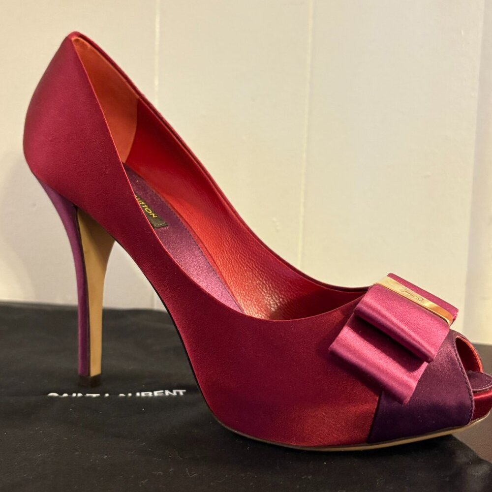 Louis Vuitton Maroon Satin Bow Peep-Toe Pumps - Picture 5 of 8
